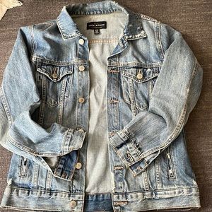 Size Medium Lucky Brand Jean Jacket